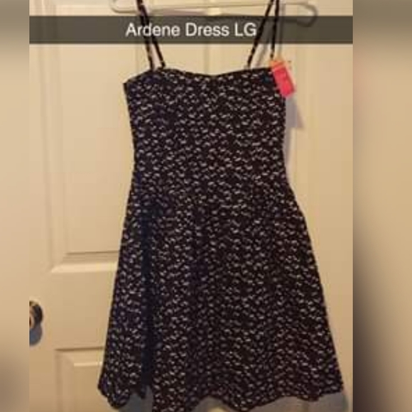 Ardene Dress - Picture 1 of 2